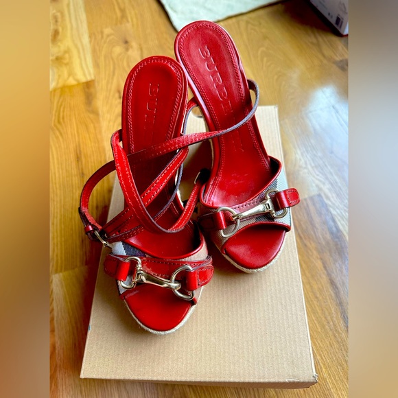 Burberry women wedges - Picture 1 of 7
